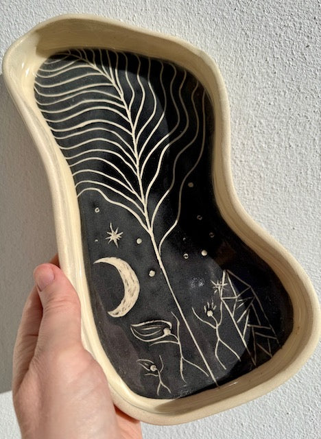 Dancing figures plate